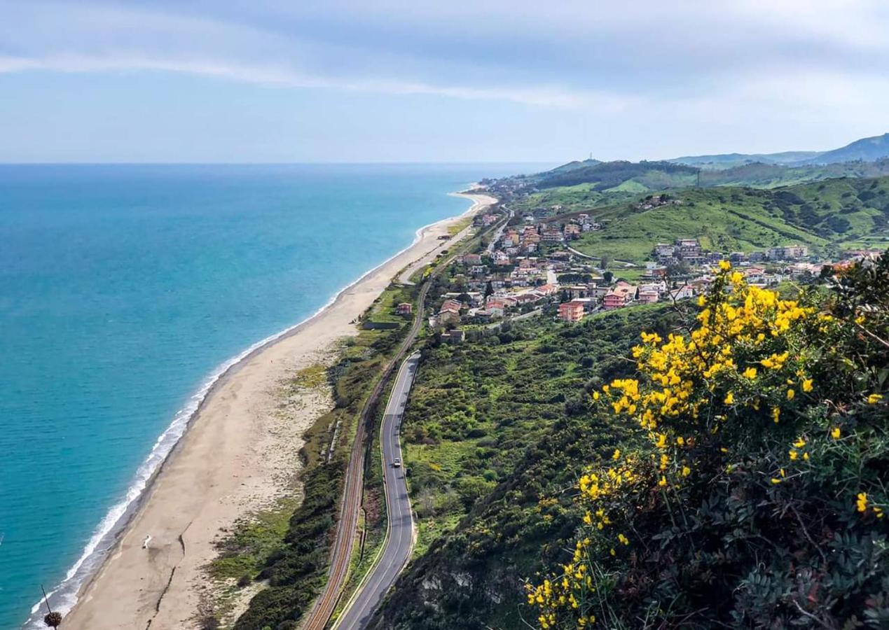 Appartamenti Giusi Con Giardino O Veranda Madonna della Catena Eksteriør billede